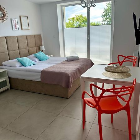 Apartamenty Sunny Stay ยาสตาร์เนีย ภายนอก รูปภาพ