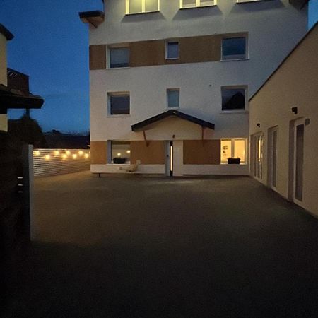 Apartamenty Sunny Stay ยาสตาร์เนีย ภายนอก รูปภาพ